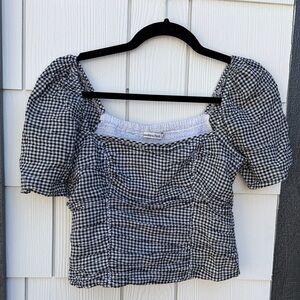 Abercrombie & Fitch Black and White Gingham Puff-Sleeve Smocked Top